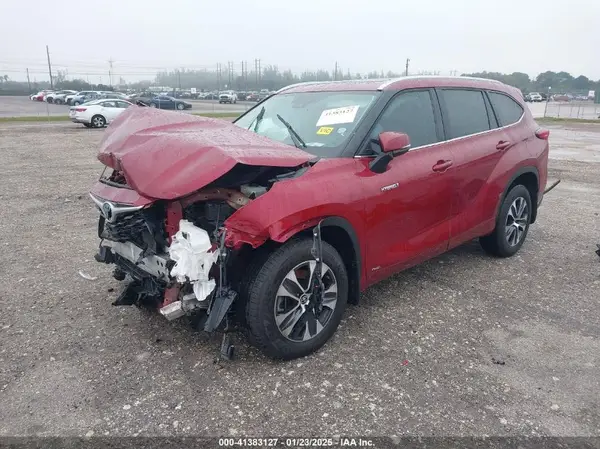 5TDGBRCH5MS533351 2021 TOYOTA HIGHLANDER - Image 2