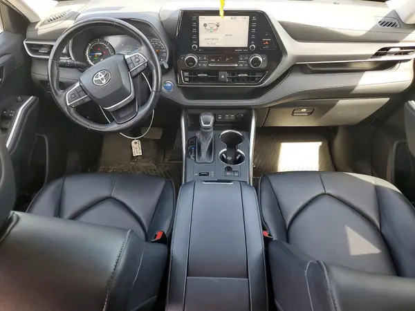 5TDGBRCH5NS537692 2022 TOYOTA HIGHLANDER - Image 8