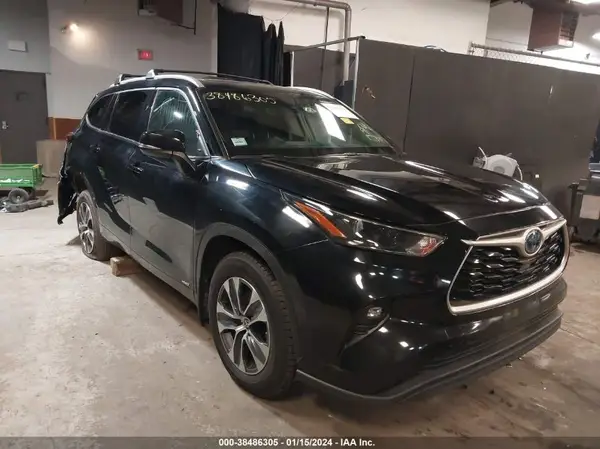 5TDGBRCH5NS538521 2022 TOYOTA HIGHLANDER - Image 1