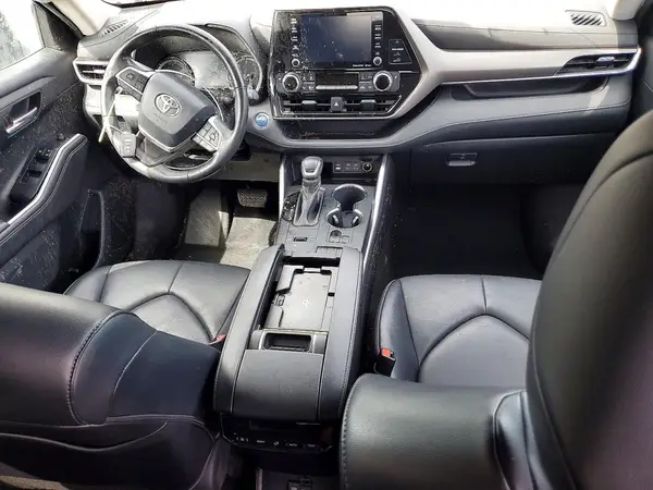 5TDGBRCH5NS545503 2022 TOYOTA HIGHLANDER - Image 8