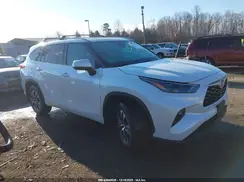 5TDGBRCH5NS548272 2022 TOYOTA HIGHLANDER