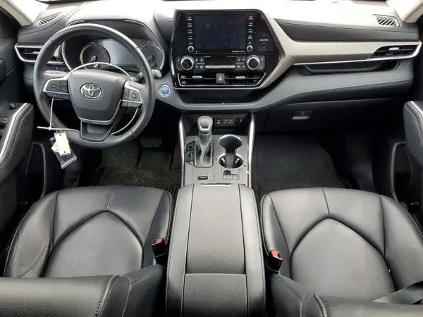 5TDGBRCH5NS556324 2022 TOYOTA HIGHLANDER - Image 8