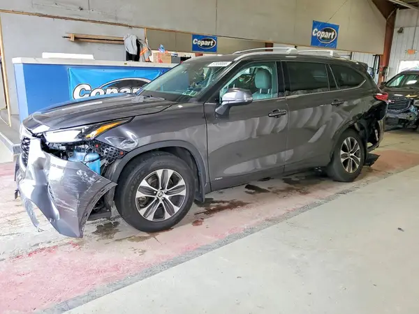 5TDGBRCH5NS558736 2022 TOYOTA HIGHLANDER - Image 1