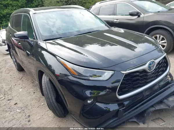 5TDGBRCH6MS526067 2021 TOYOTA HIGHLANDER - Image 1