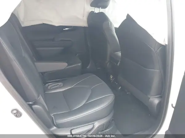 5TDGBRCH6MS531611 2021 TOYOTA HIGHLANDER - Image 8