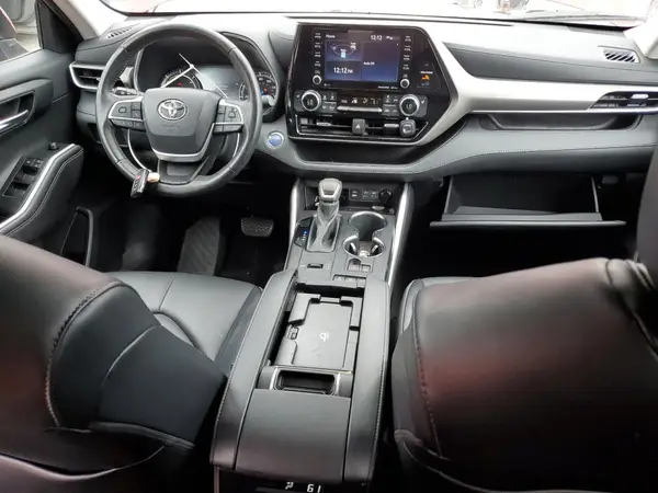 5TDGBRCH6NS542996 2022 TOYOTA HIGHLANDER - Image 8