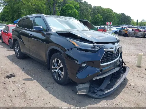 5TDGBRCH6NS551486 2022 TOYOTA HIGHLANDER - Image 1