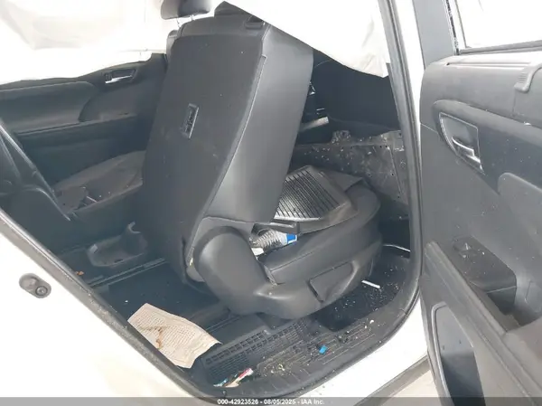 5TDGBRCH7LS001629 2020 TOYOTA HIGHLANDER - Image 8