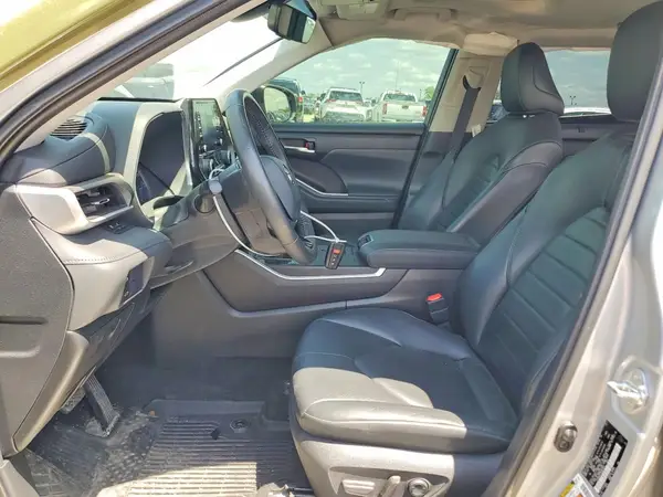 2021 TOYOTA HIGHLANDER COPART lot 56549556 auction photo 7