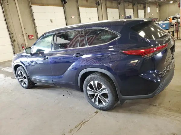 5TDGBRCH7MS515806 2021 TOYOTA HIGHLANDER - Image 2