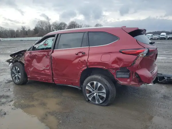 5TDGBRCH7MS526563 2021 TOYOTA HIGHLANDER - Image 2
