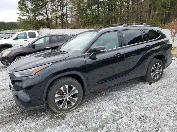 5TDGBRCH7NS554106 2022 TOYOTA HIGHLANDER - Image 1