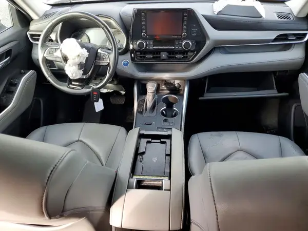 5TDGBRCH8LS502125 2020 TOYOTA HIGHLANDER - Image 8