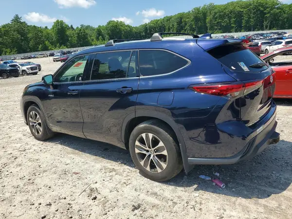 5TDGBRCH8LS502724 2020 TOYOTA HIGHLANDER - Image 2