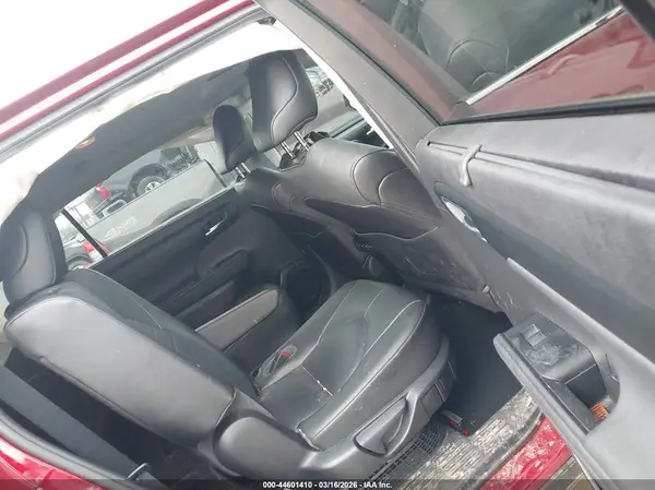 5TDGBRCH8LS508751 2020 TOYOTA HIGHLANDER - Image 8