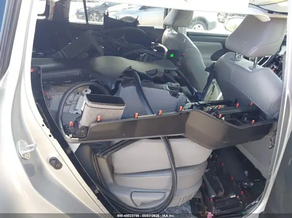 5TDGBRCH8MS064045 2021 TOYOTA HIGHLANDER - Image 8