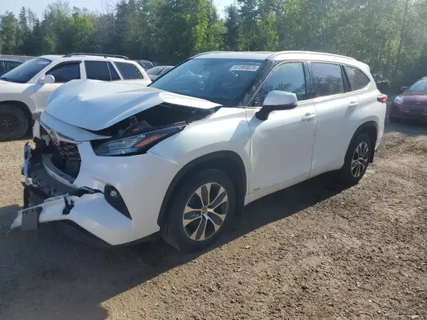 5TDGBRCH8NS079842 2022 TOYOTA HIGHLANDER - Image 1