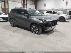 5TDGBRCH8NS554017 2022 TOYOTA HIGHLANDER
