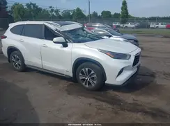 5TDGBRCH8NS554972 2022 TOYOTA HIGHLANDER