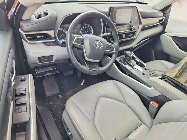 5TDGBRCH8NS556950 2022 TOYOTA HIGHLANDER - Image 8