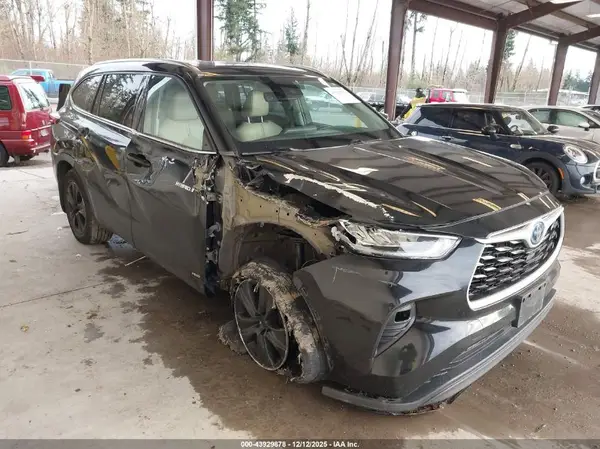 5TDGBRCH9LS507866 2020 TOYOTA HIGHLANDER - Image 1