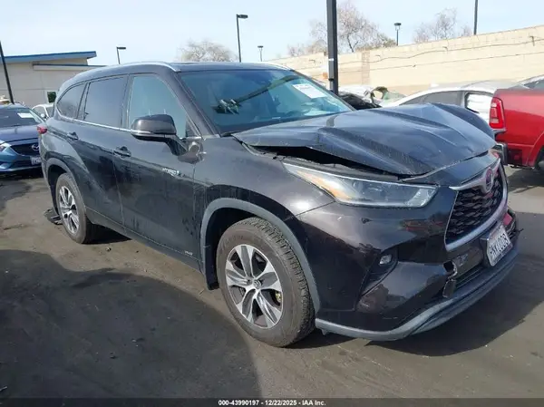 5TDGBRCH9MS021544 2021 TOYOTA HIGHLANDER - Image 1