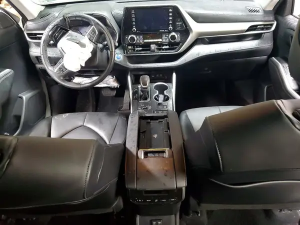 5TDGBRCH9MS035184 2021 TOYOTA HIGHLANDER - Image 8