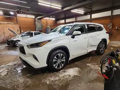5TDGBRCH9MS039946 2021 TOYOTA HIGHLANDER