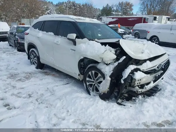 5TDGBRCH9MS046895 2021 TOYOTA HIGHLANDER - Image 1