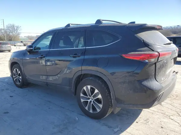5TDGBRCH9MS515368 2021 TOYOTA HIGHLANDER - Image 2