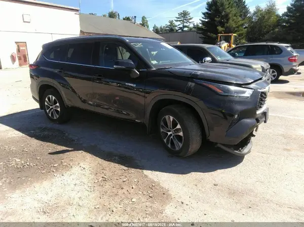 5TDGBRCH9MS524460 2021 TOYOTA HIGHLANDER - Image 1