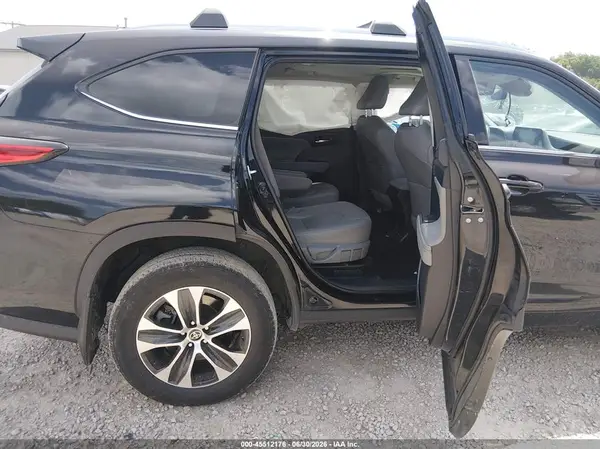 5TDGBRCH9MS527505 2021 TOYOTA HIGHLANDER - Image 8
