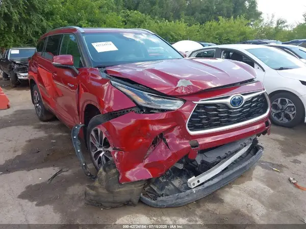 5TDGBRCH9MS536074 2021 TOYOTA HIGHLANDER - Image 1