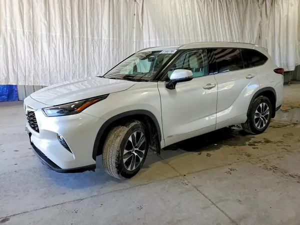 5TDGBRCH9NS548145 2022 TOYOTA HIGHLANDER - Image 1