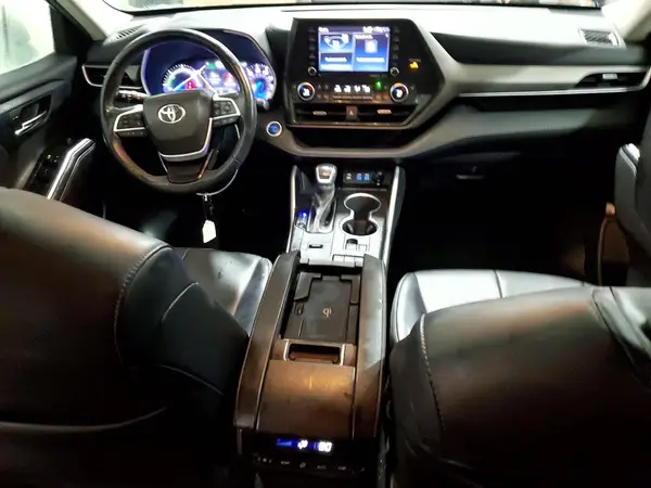 5TDGBRCH9NS549814 2022 TOYOTA HIGHLANDER - Image 8
