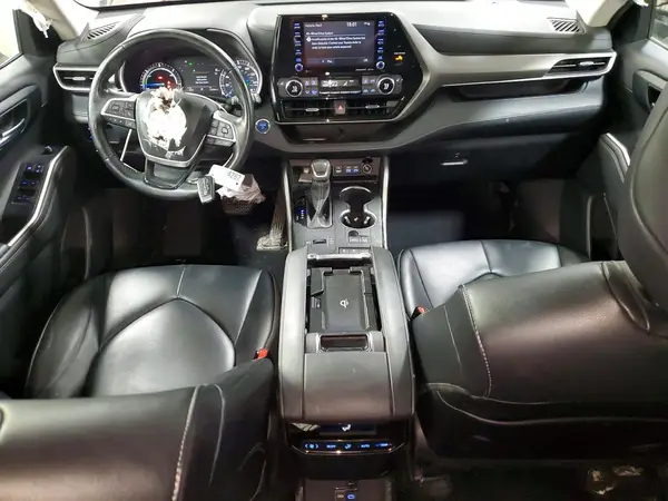5TDGBRCH9NS561297 2022 TOYOTA HIGHLANDER - Image 8