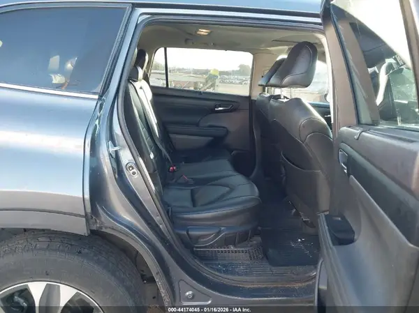 5TDGBRCHXMS043150 2021 TOYOTA HIGHLANDER - Image 8