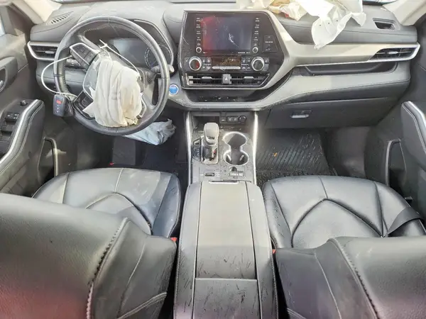5TDGBRCHXMS048980 2021 TOYOTA HIGHLANDER - Image 8