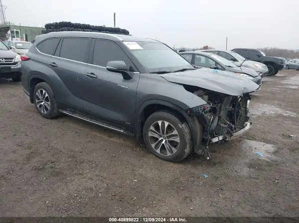 5TDGBRCHXMS518358 2021 TOYOTA HIGHLANDER - Image 1