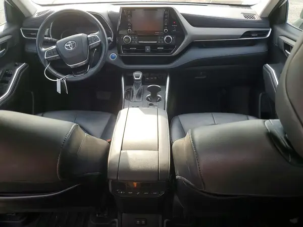 5TDGBRCHXMS528078 2021 TOYOTA HIGHLANDER - Image 8