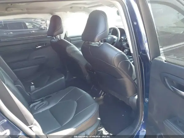 5TDGBRCHXMS537069 2021 TOYOTA HIGHLANDER - Image 8