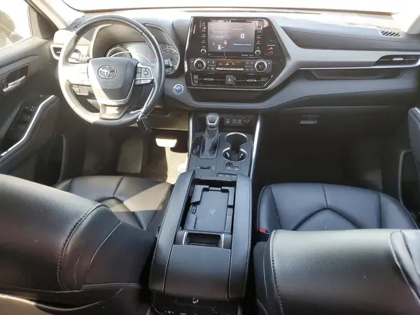 5TDGBRCHXNS543620 2022 TOYOTA HIGHLANDER - Image 8