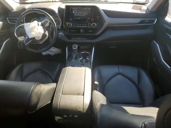 5TDGBRCHXNS553399 2022 TOYOTA HIGHLANDER - Image 8