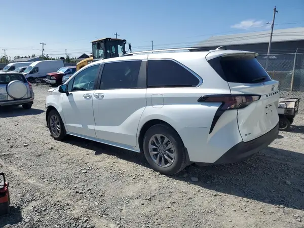 5TDGRKEC1SS243660 2025 TOYOTA SIENNA - Image 2