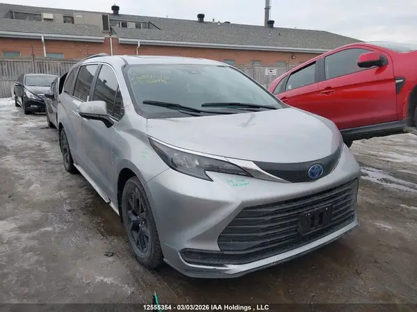 5TDGRKEC2SS281916 2025 TOYOTA SIENNA - Image 1