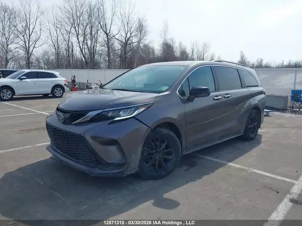 5TDGRKEC3NS095760 2022 TOYOTA SIENNA - Image 2