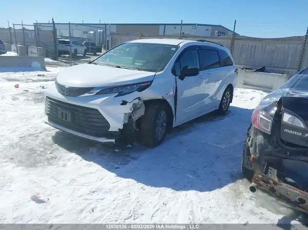 5TDGRKEC3NS098223 2022 TOYOTA SIENNA - Image 2