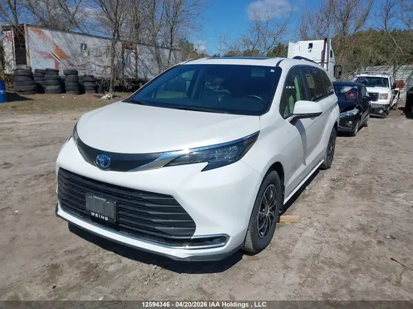 5TDGRKEC3RS184993 2024 TOYOTA SIENNA - Image 2