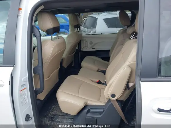 5TDGRKEC3RS184993 2024 TOYOTA SIENNA - Image 8