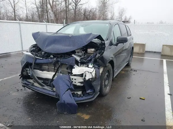 5TDGRKEC4MS050096 2021 TOYOTA SIENNA - Image 2
